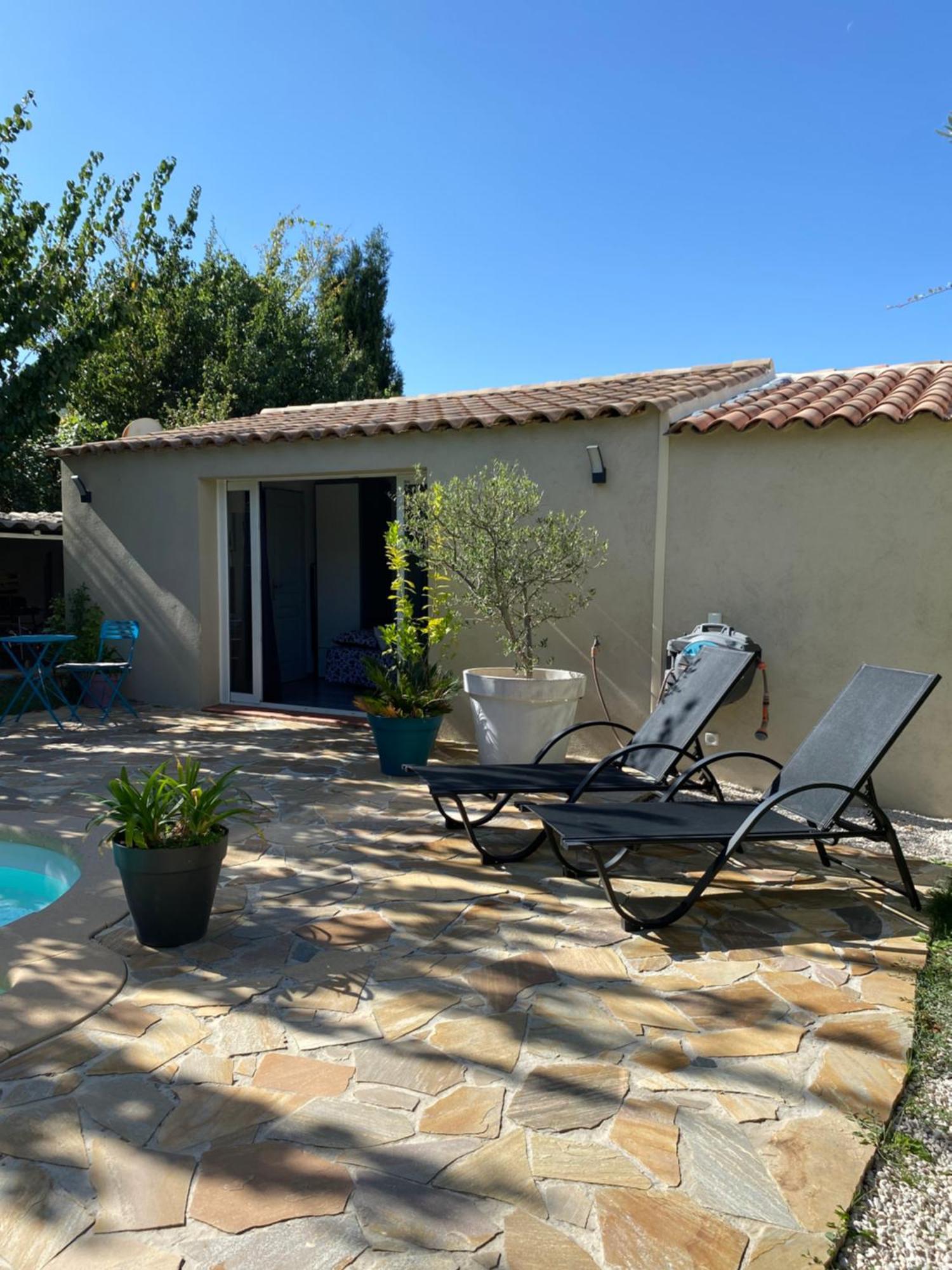 Pourcieux Studio De Reve Au Coeur Du Var. מראה חיצוני תמונה